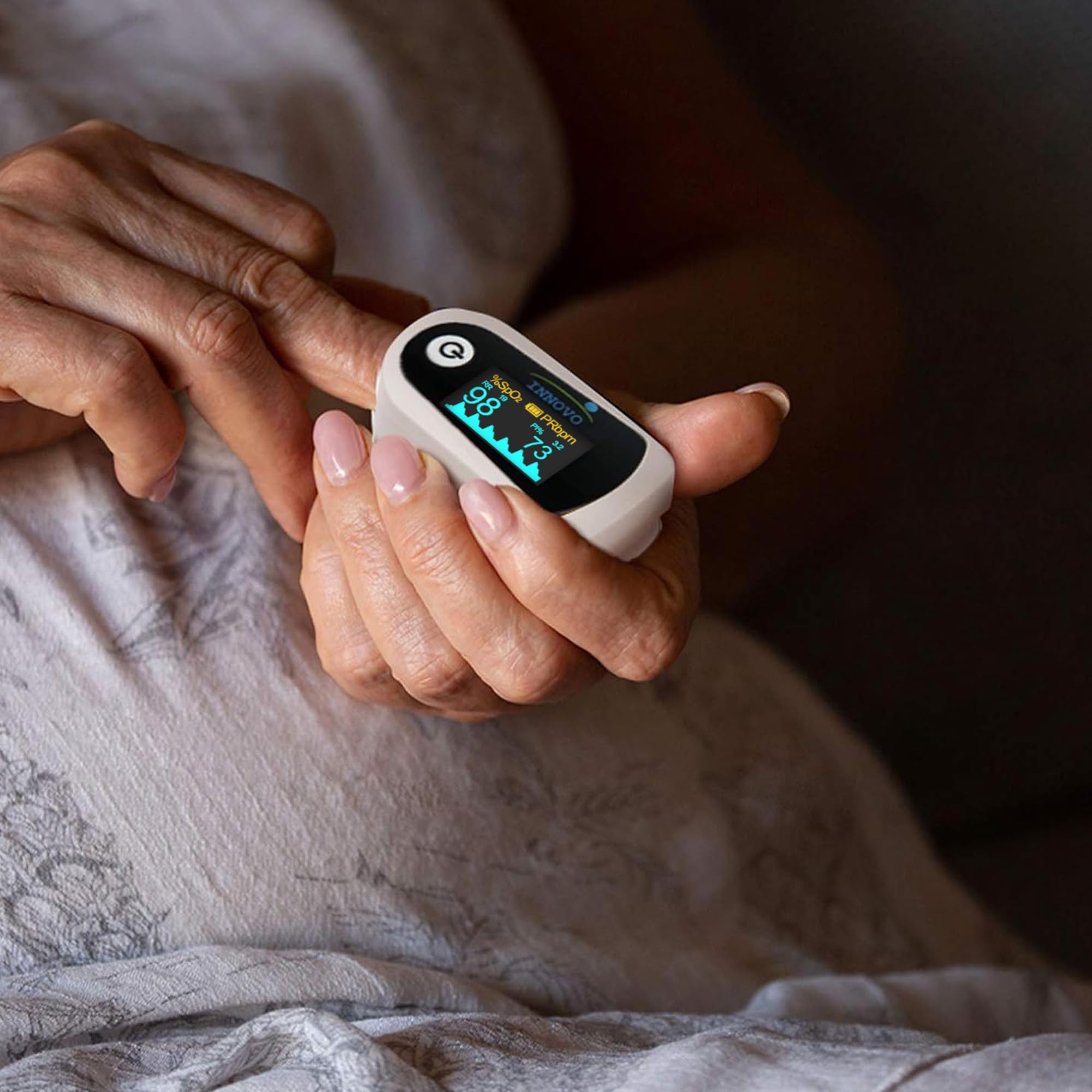 Innovo Deluxe Fingertip Pulse Oximeter with Alarm
