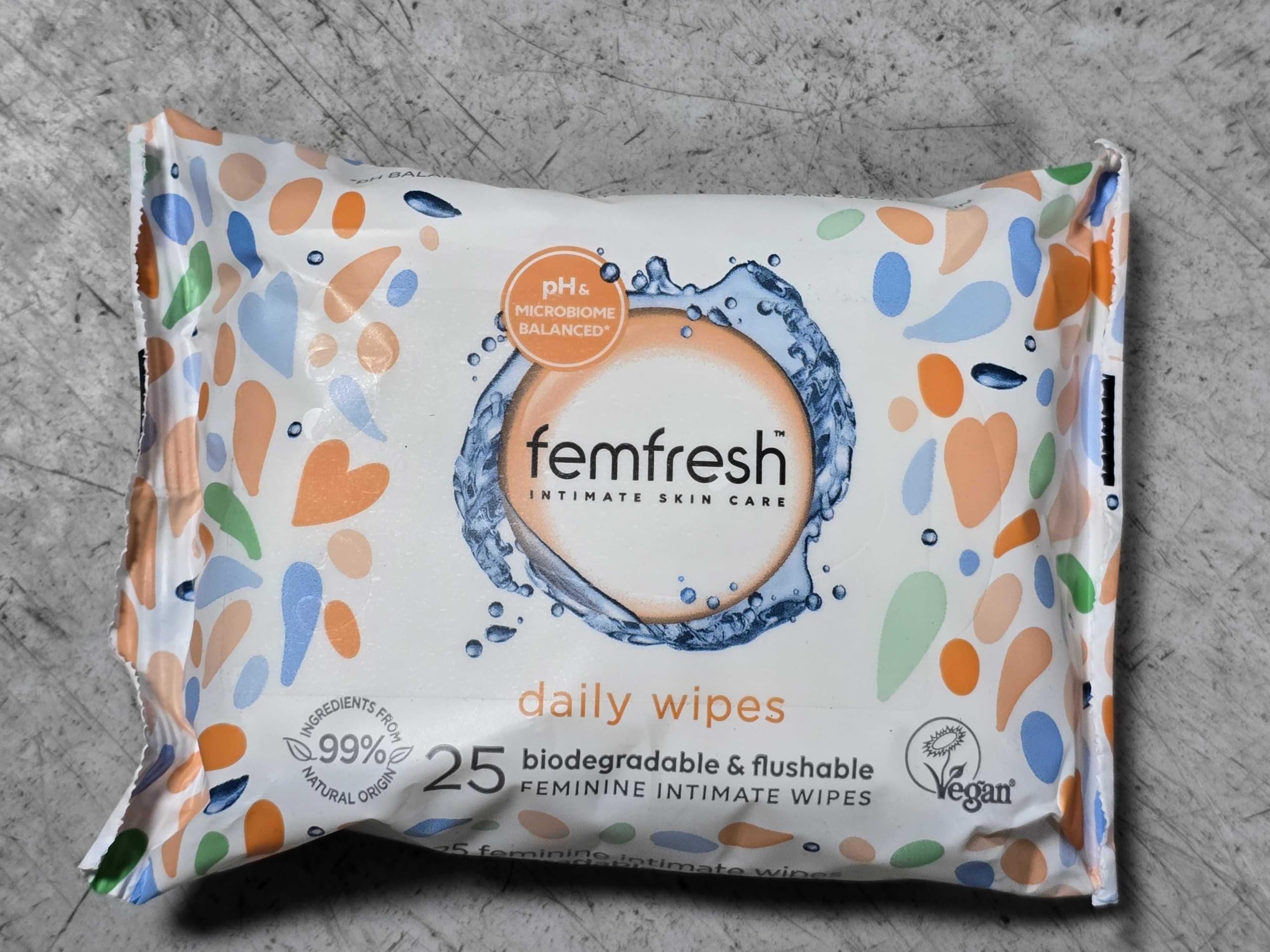 Femfresh Feminine Intimate Hygiene Wipes 6 x 25 Pack
